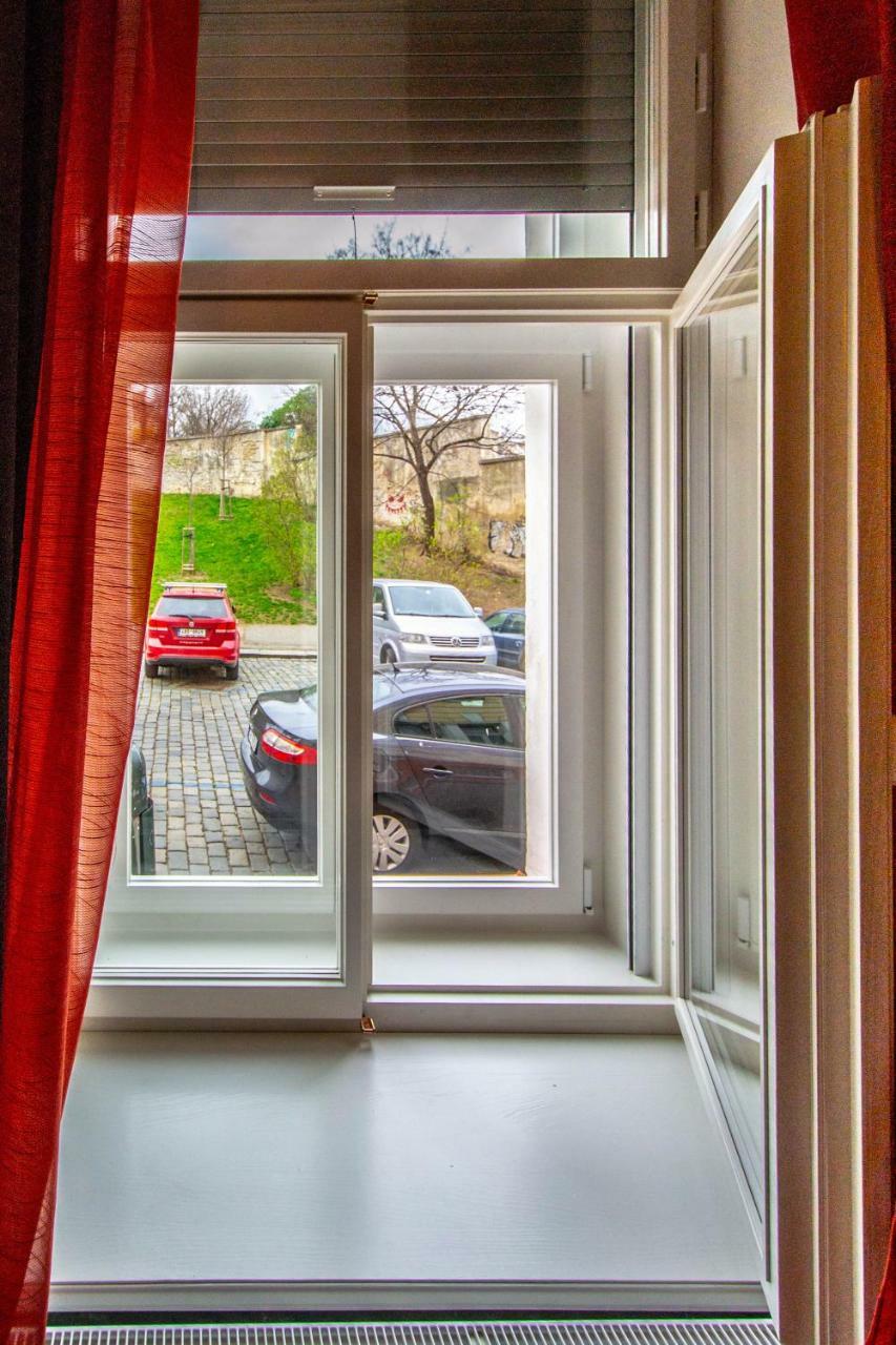 Ruterra Apartments By Cathedral Prague Ngoại thất bức ảnh