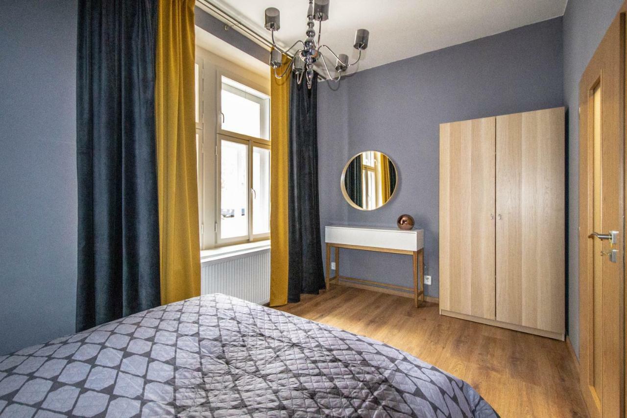 Ruterra Apartments By Cathedral Prague Ngoại thất bức ảnh