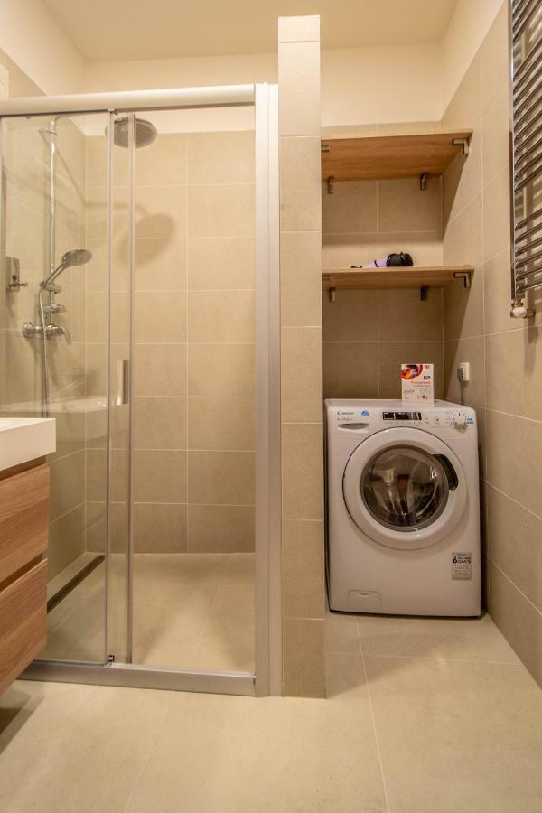 Ruterra Apartments By Cathedral Prague Ngoại thất bức ảnh